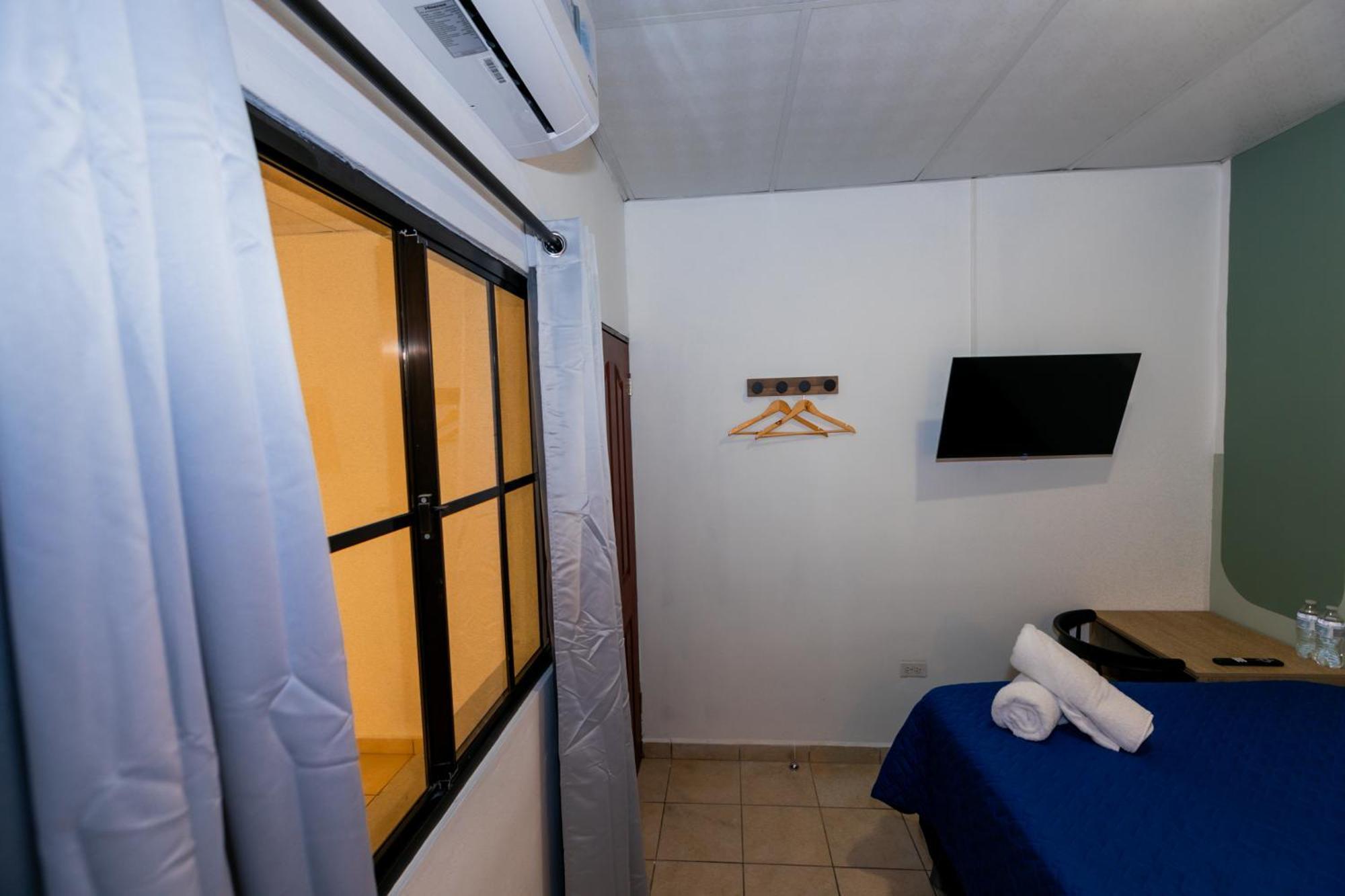 Friendly House Otel Santa Tecla Dış mekan fotoğraf